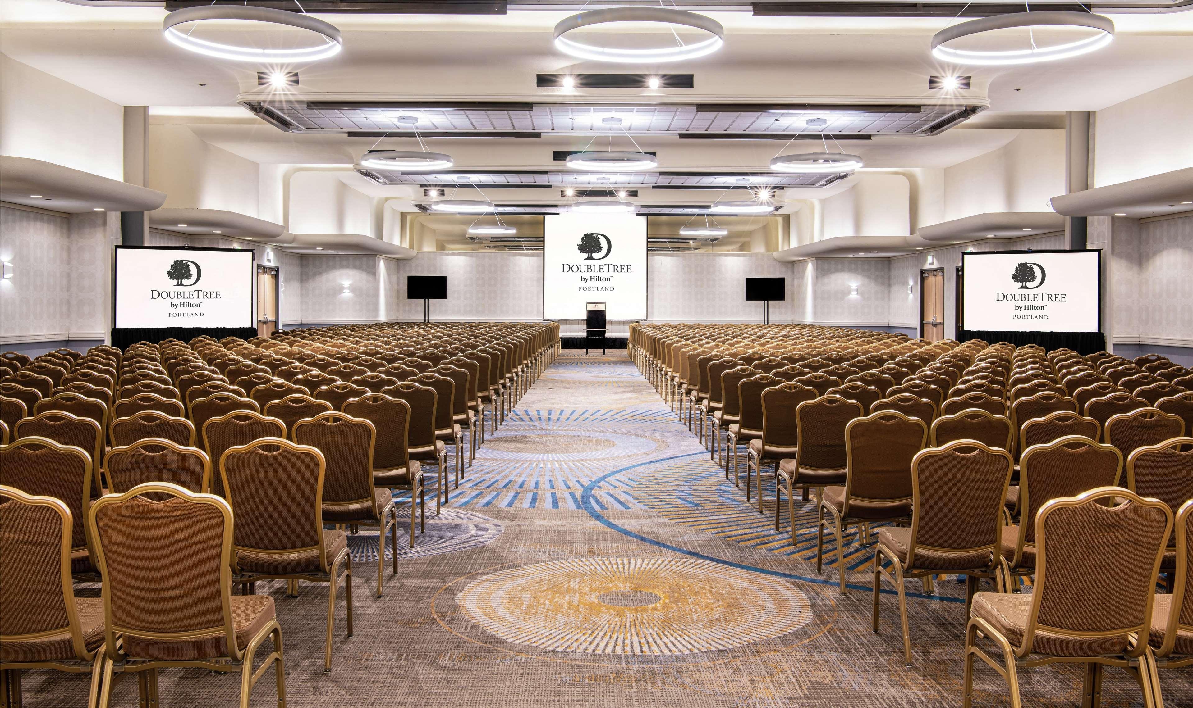 Doubletree By Hilton Portland Otel Dış mekan fotoğraf