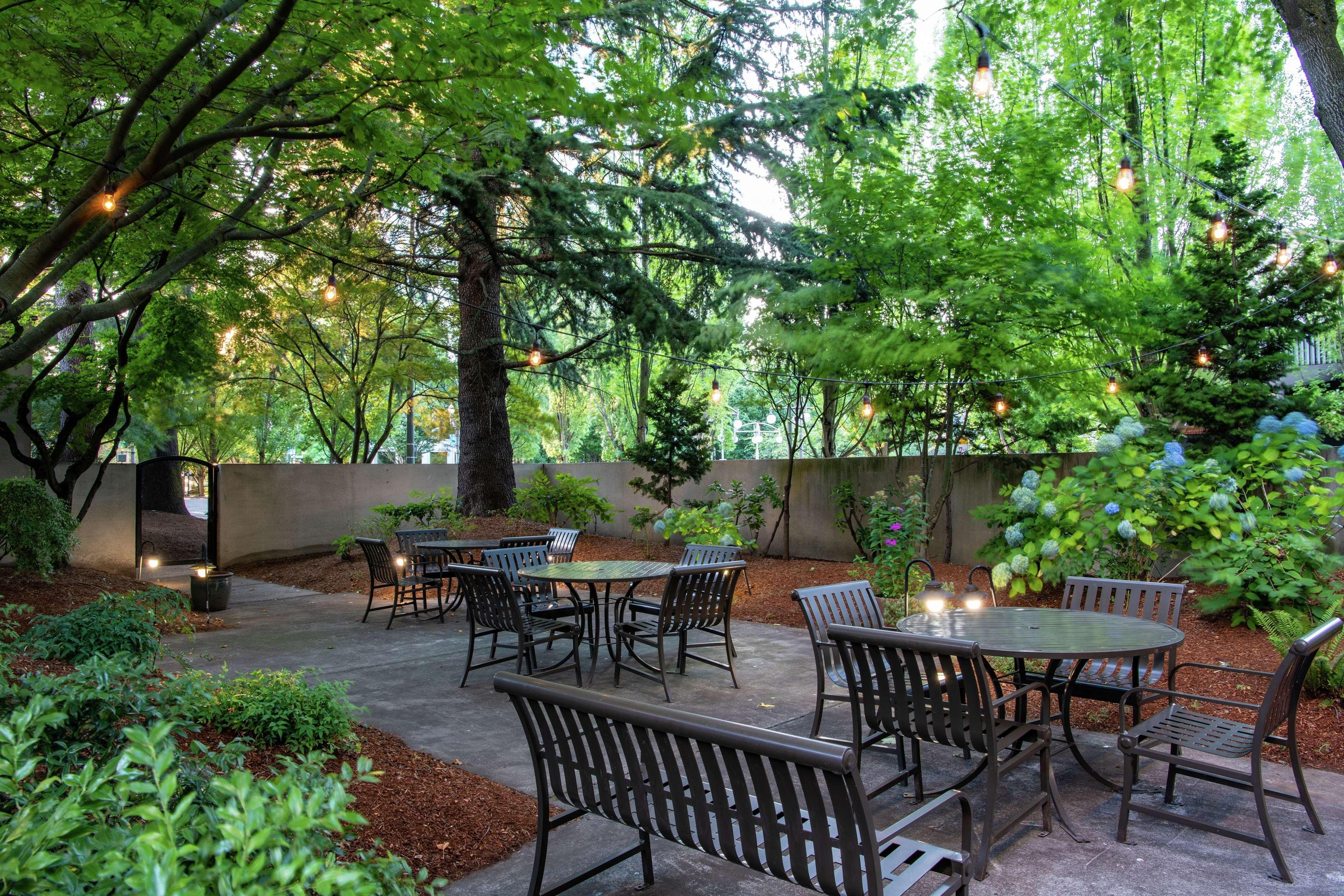 Doubletree By Hilton Portland Otel Dış mekan fotoğraf